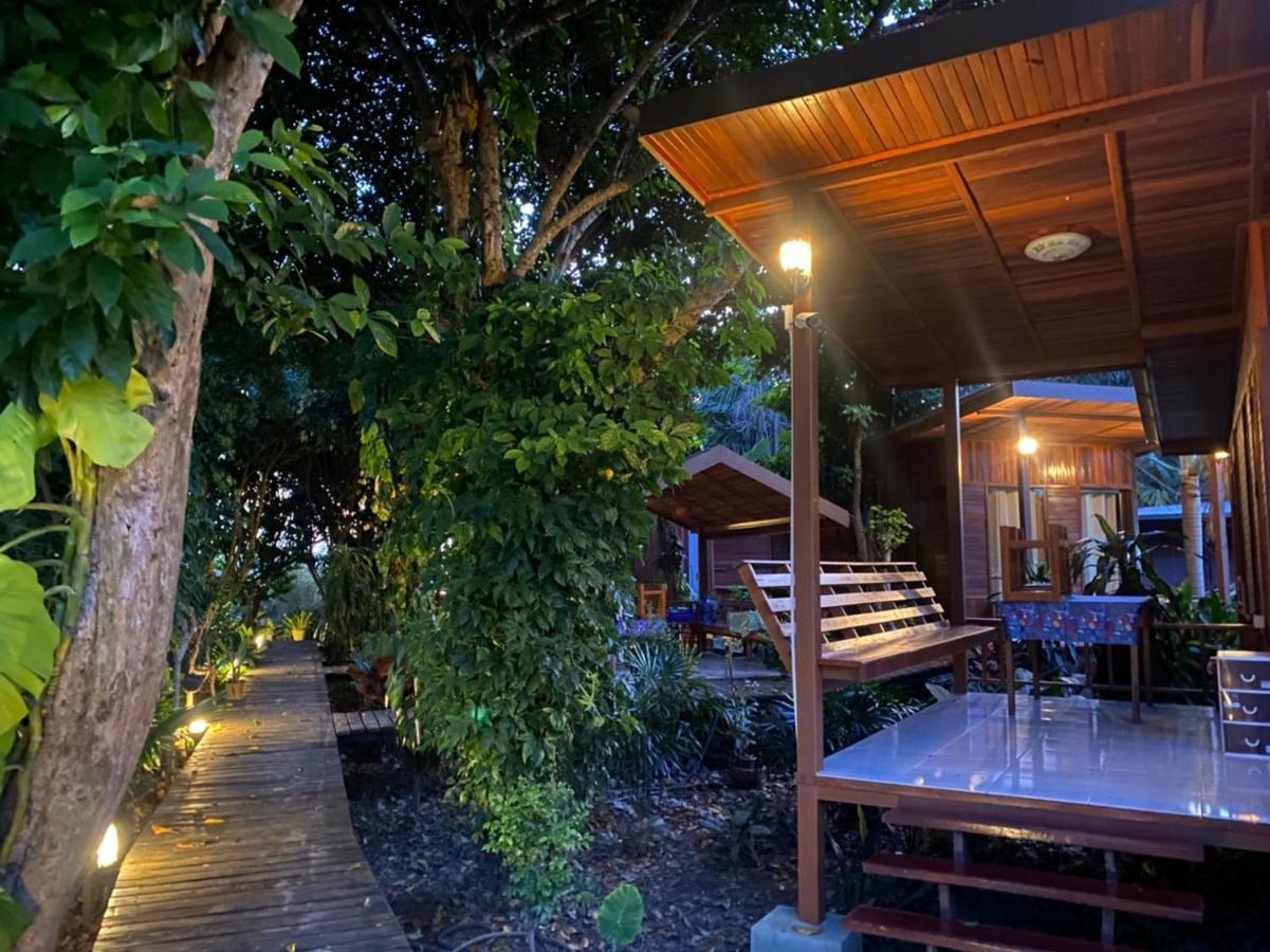 Romyen House Hotel บ้านหนองน้ำขุ่น ภายนอก รูปภาพ