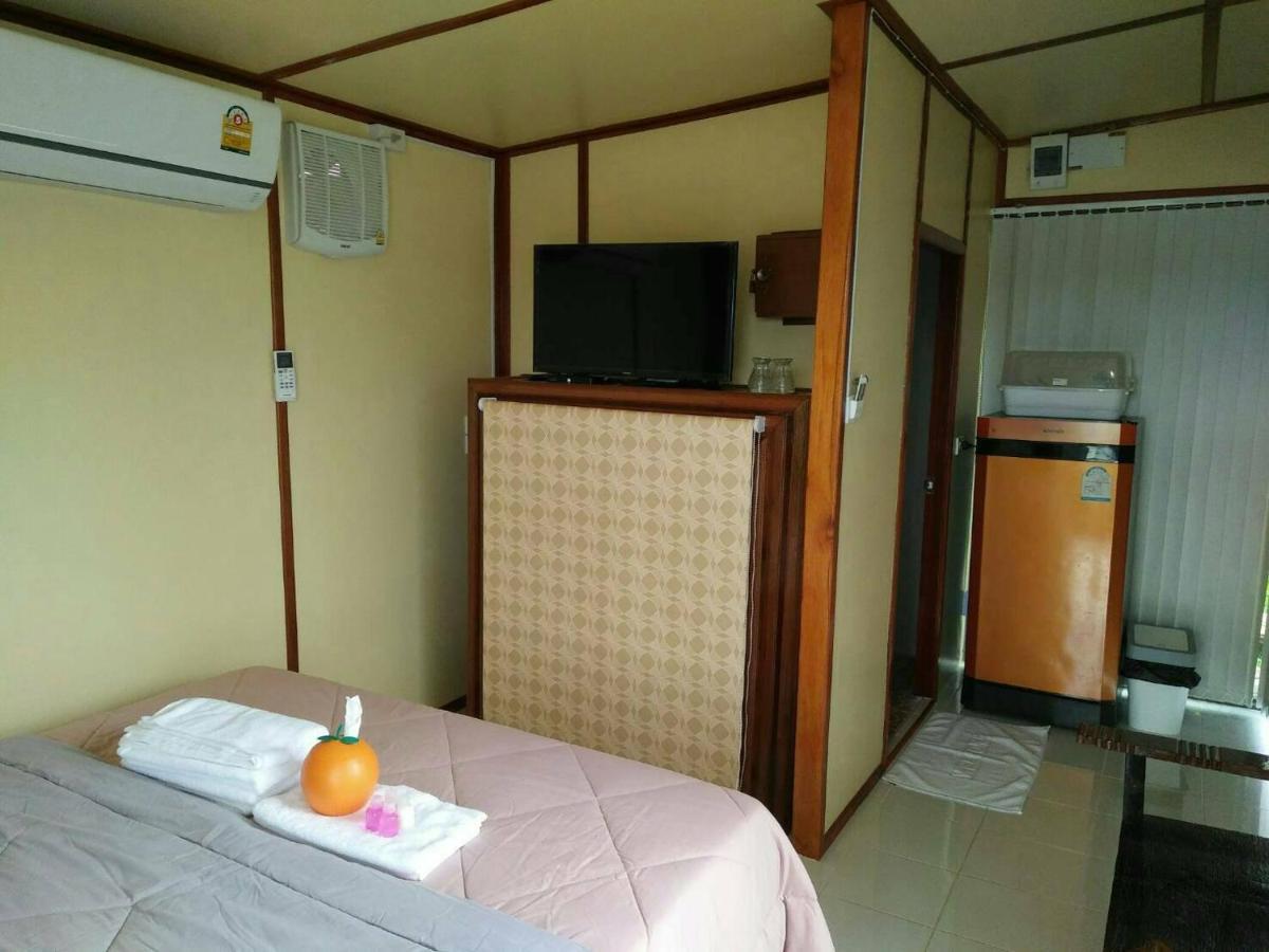 Romyen House Hotel บ้านหนองน้ำขุ่น ภายนอก รูปภาพ