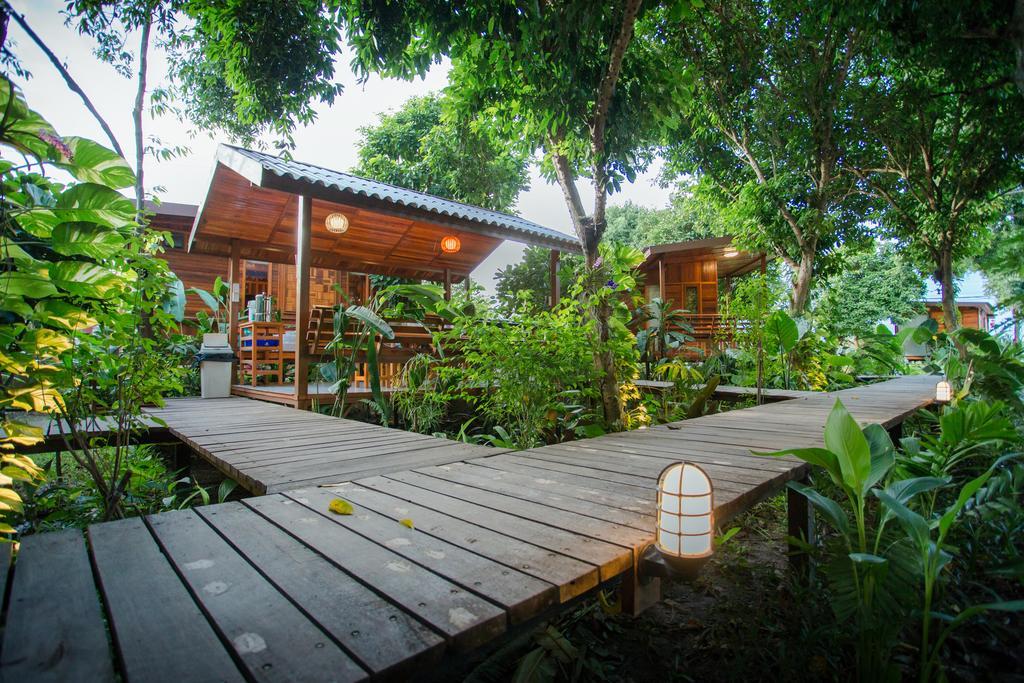 Romyen House Hotel บ้านหนองน้ำขุ่น ภายนอก รูปภาพ